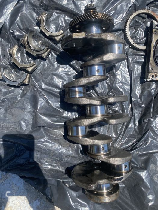 Колянов вал и бутала за Audi A4, A6, Q5 2.0tdi 177к.с