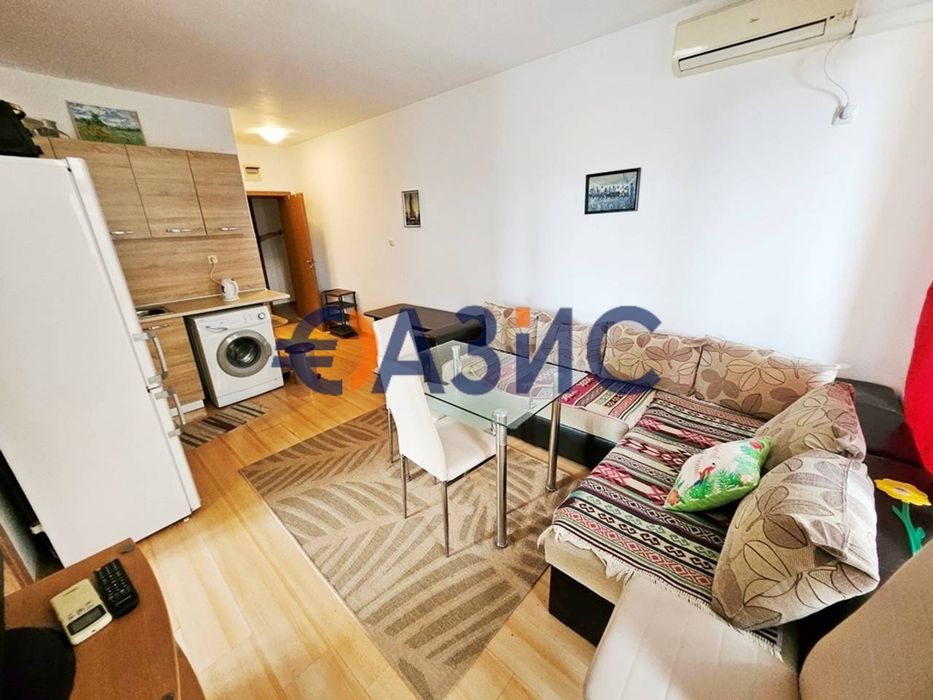 Продава се Тристаен апартамент в к.к. Слънчев бряг - 74 кв.м за 500 €/кв.м - Снимка #4