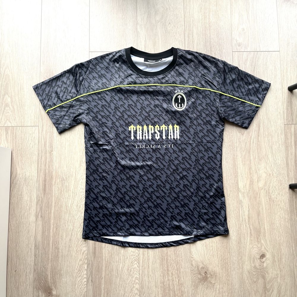 Trapstar тениски