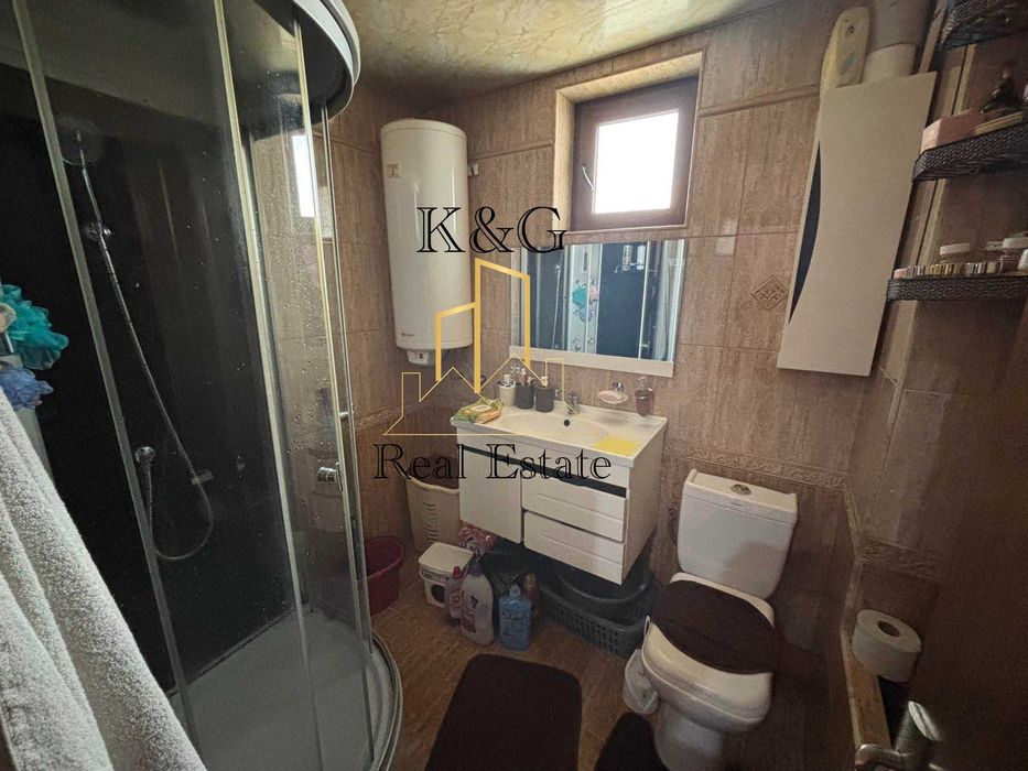 Продава се Тристаен апартамент в Разград, Център - 75 кв.м за 2380 €/кв.м - Снимка #4