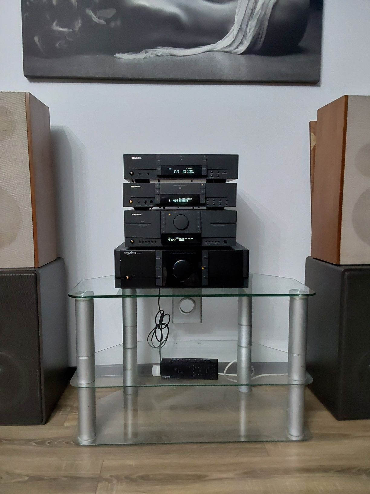 Linie Audio Grundig cu telcomandă