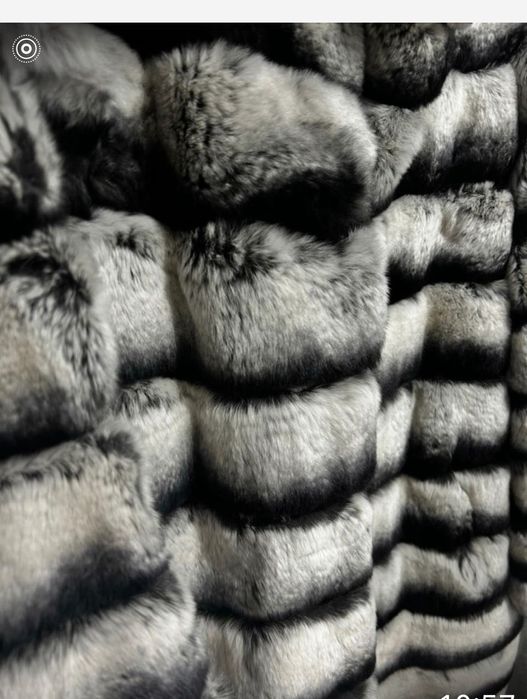 Haina blana naturala , pastrata in conditii ireprosabile,SUPER OFERTA!