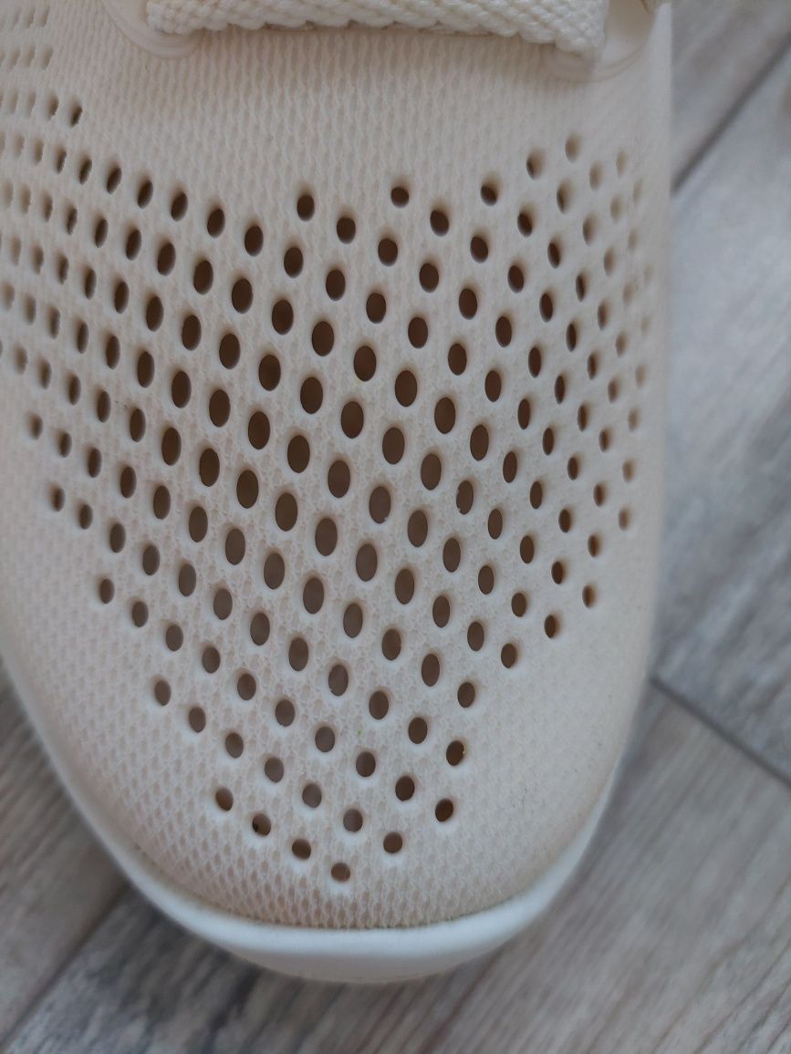 Crocs - 37/38 - маратонки