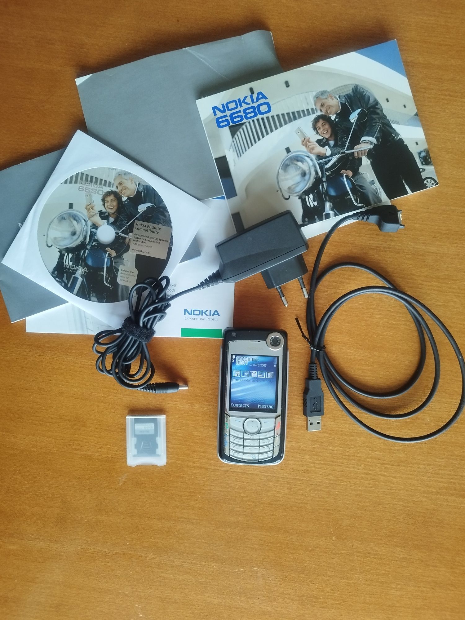 Телефон Nokia 6680