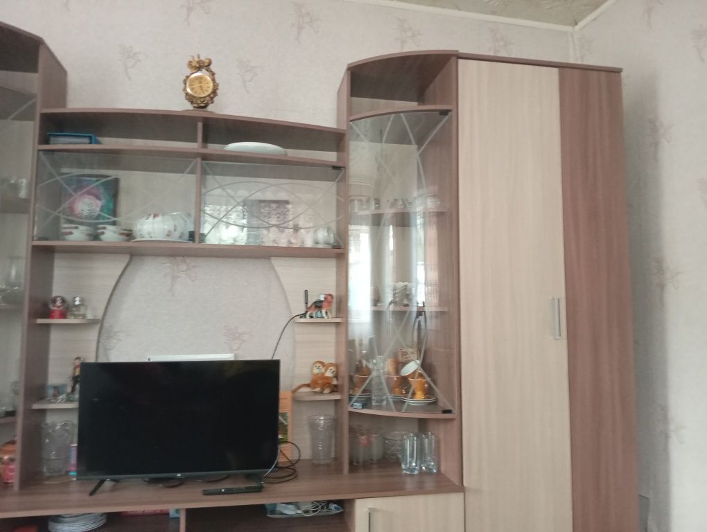 Стенка в отличном состоянии