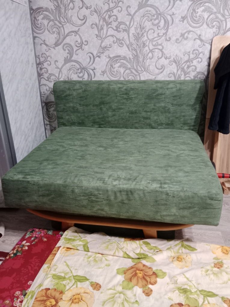 Продается кресло