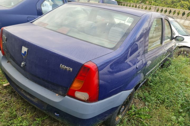 Opritor usa fata dreapta Dacia Logan prima generatie