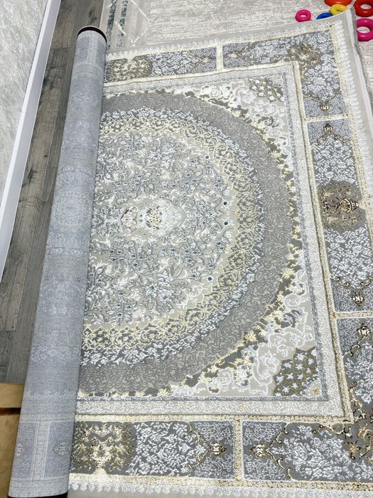 Продам новый ковёр 200*300