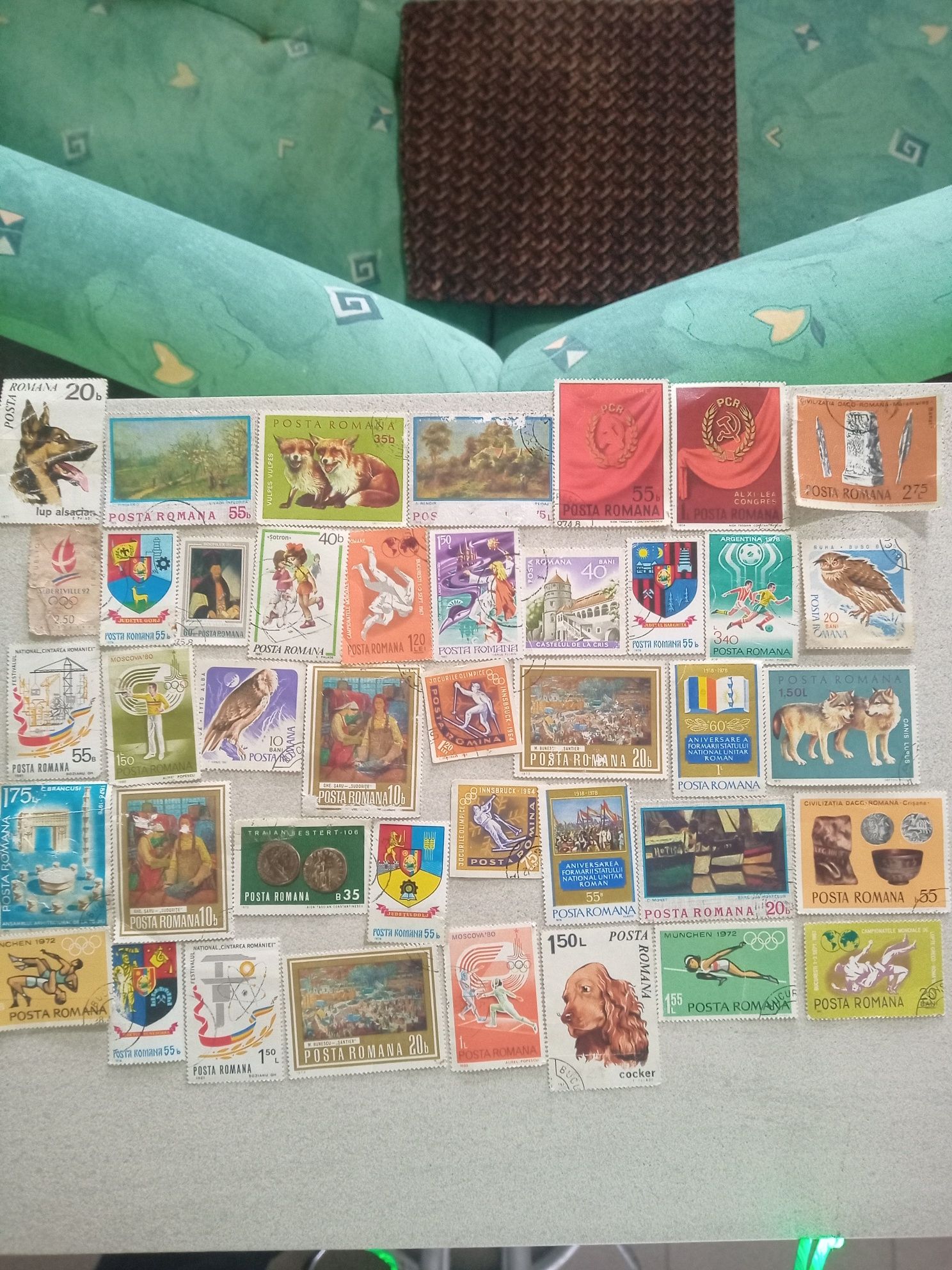 Vînd timbre de colecție