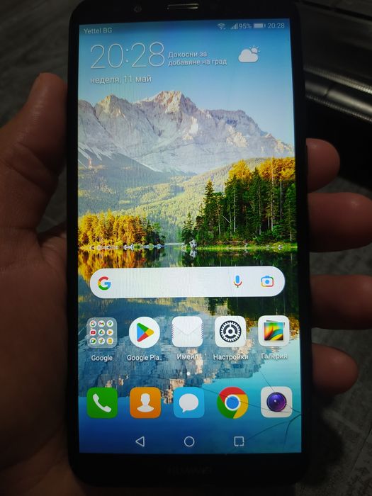 Huawei y7  с зарядно