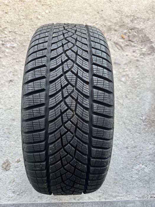 1x 215/45/17 M+S , GOODYEAR