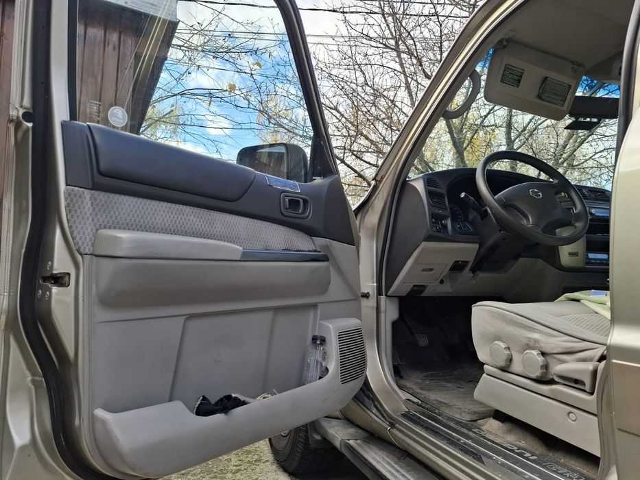 Vând Nissan Patrol Y61 2002