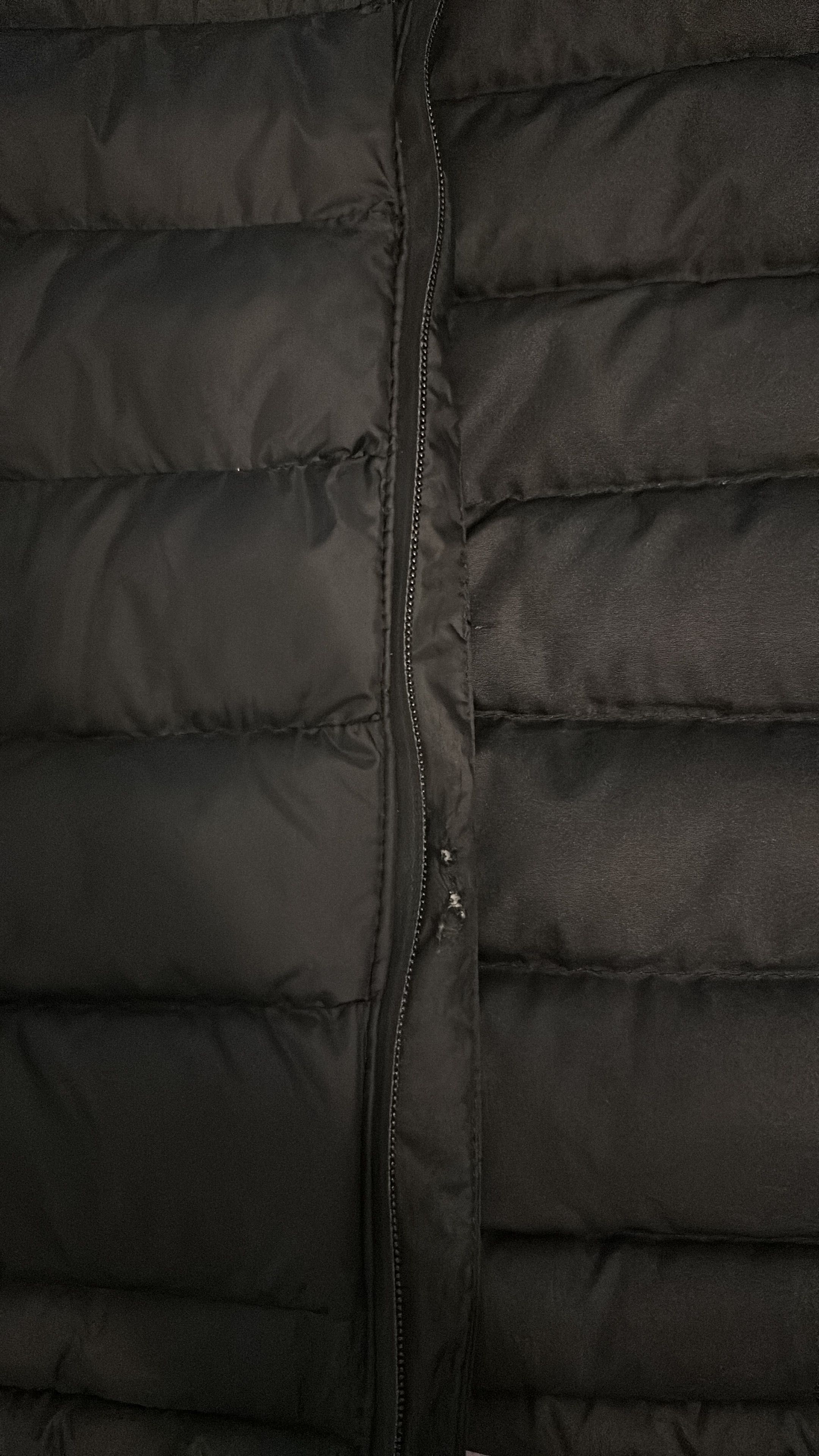 Geaca Moncler 700 negociabil