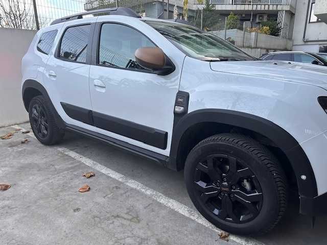 Vand 4 cauciucuri iarna Michelin Alpin215/60R17, 2025, rulate 500 Km.