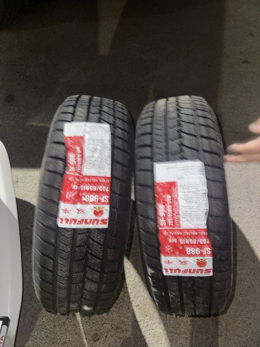 продам зимние шины 205/65/15