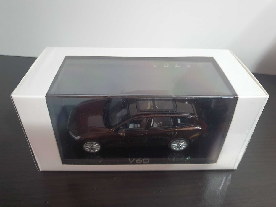 Умалени модели на Волво 1:43