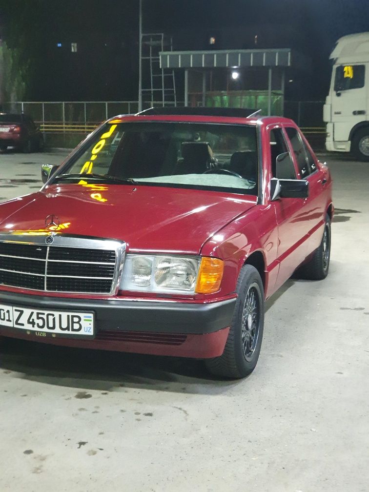 Mercedes Benz 190