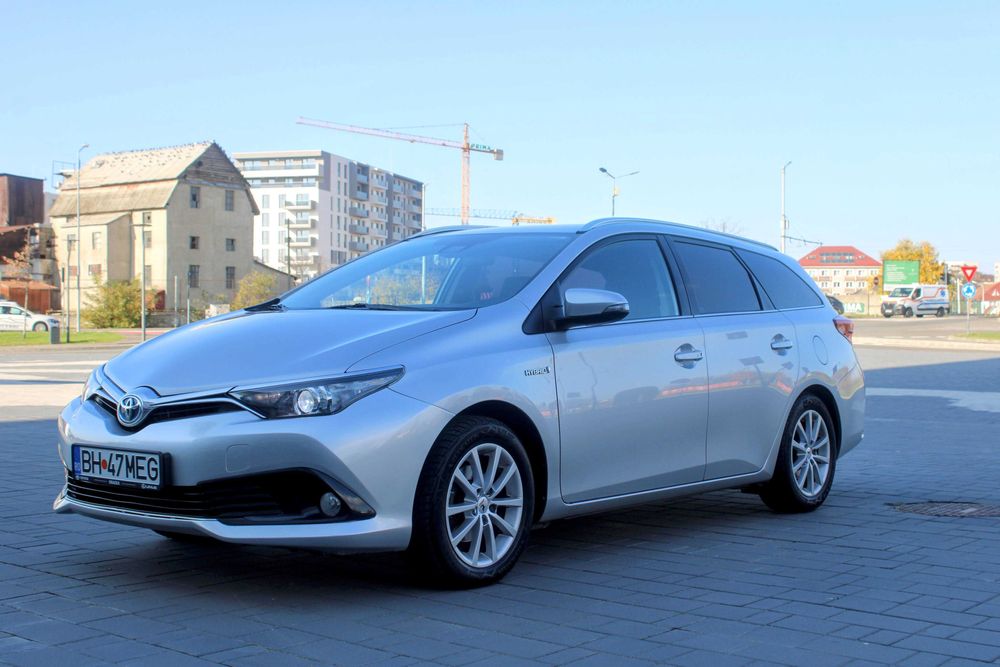 Toyota Auris Hybrid 50th Anniversary Edition/Full Piele/Carte Service