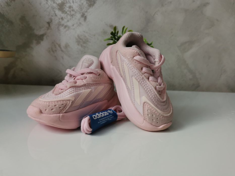 Adidași copii marca Adidas (originali )