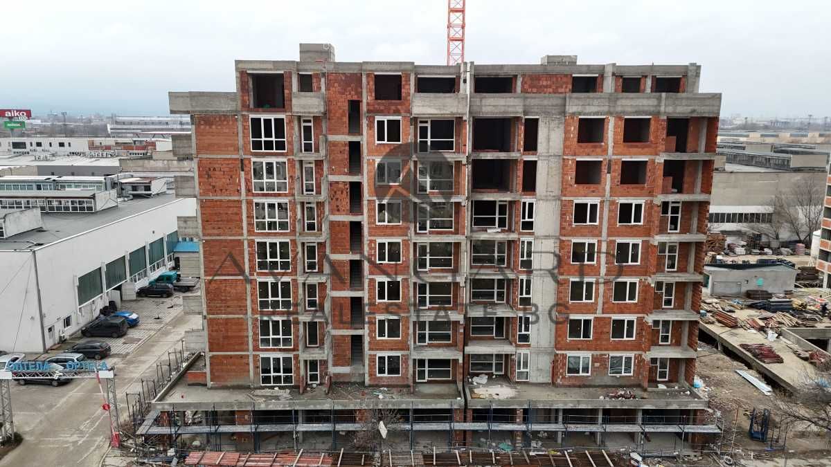 Продава се Двустаен апартамент в Пловдив, Тракия - 80 кв.м за 1317 €/кв.м - Снимка #1