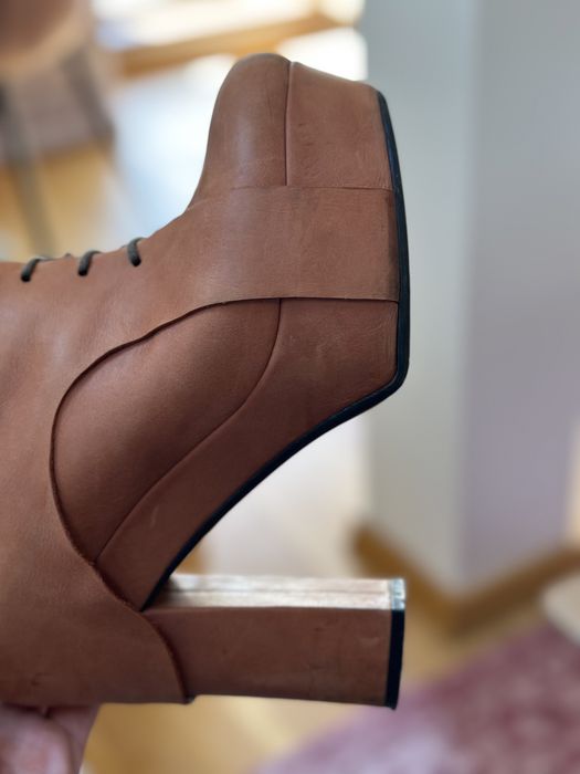 Ghete piele Mihaela Glavan