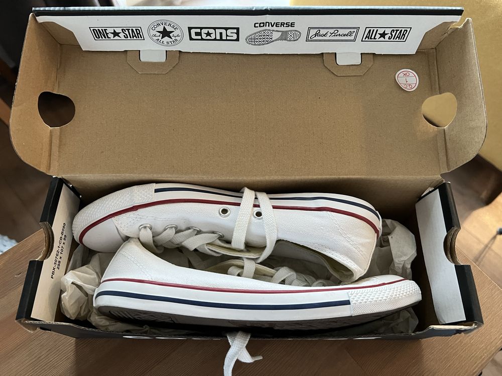 Нови бели кецове Converse / Конвърс, 37,5