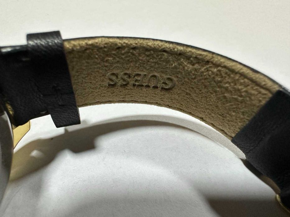 Дамски часовник Guess GW0481L1