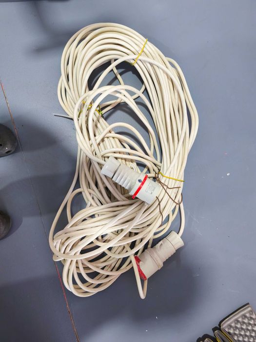 Prelungitor trifazic 56 m