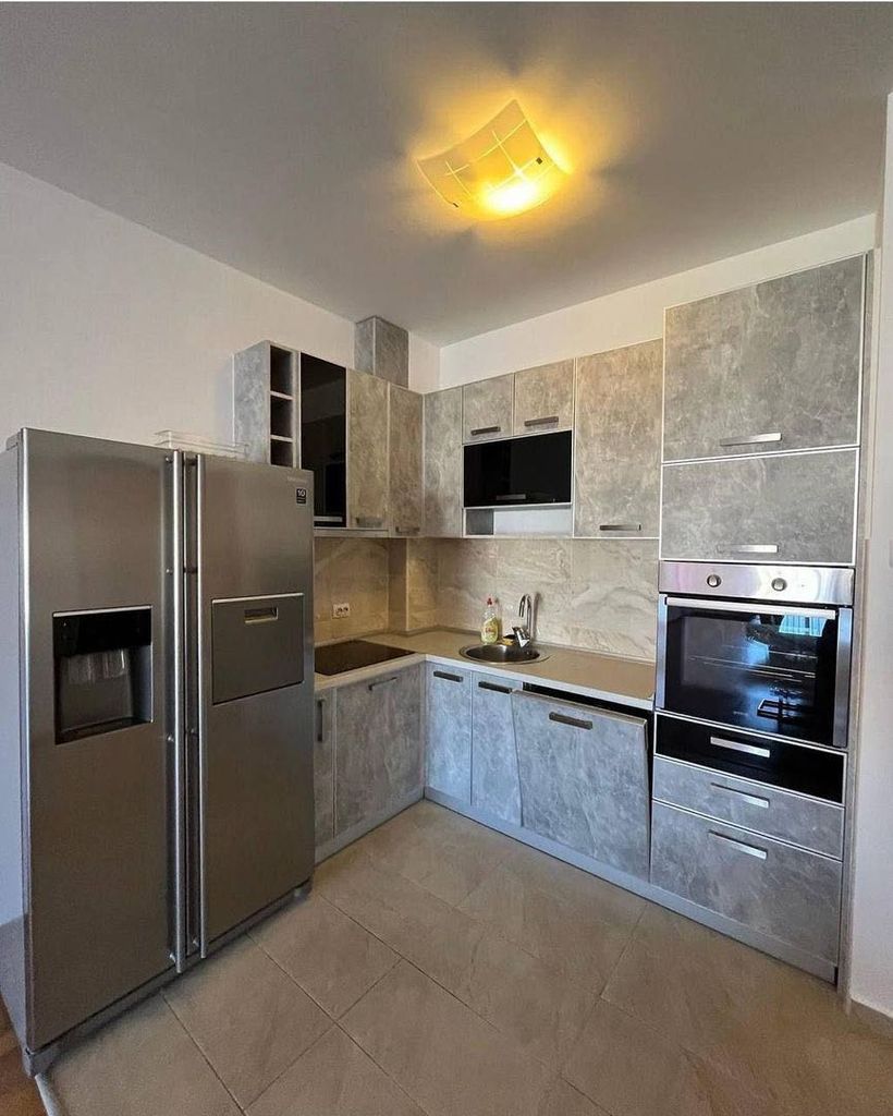 Продава се Двустаен апартамент в София, Надежда 2 - 67 кв.м за 1553 €/кв.м - Снимка #1