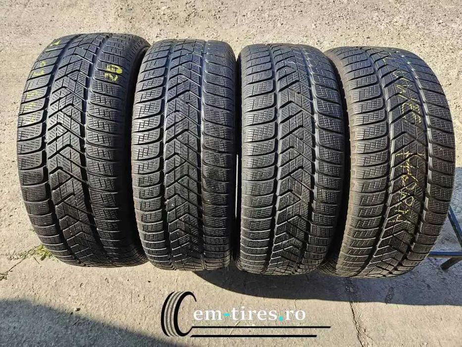 SET 4 Anvelope Iarna 235/60 R17 PIRELLI Winter Scorpion 106H