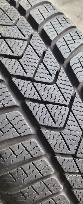 Jante aliaj originale Mercedes R17, anvelope iarna Pirelli 225 50 17