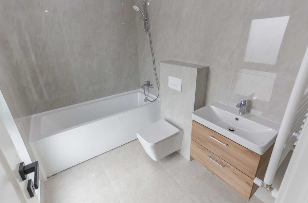 Închiriere casa de 5 Camere (180 mp) în Nobil Residence, Tunari!