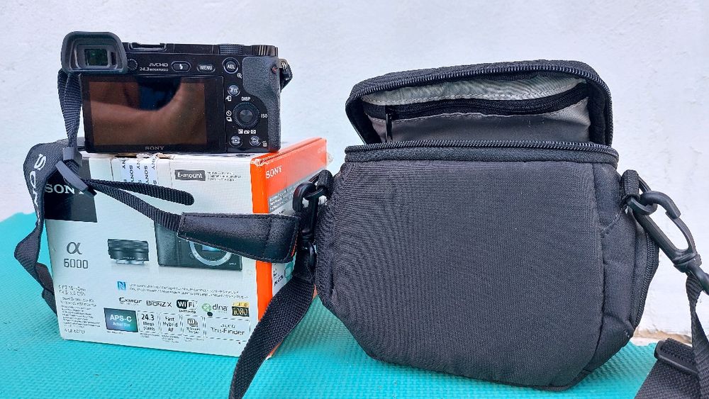 Фотоапарат Sony alpha 6000