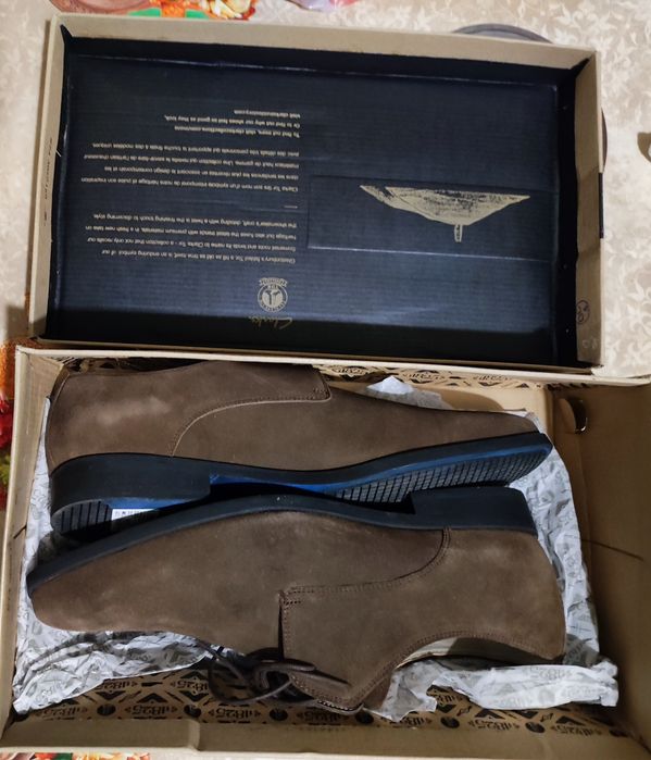 Clarks обувки – нови, велур, размер 44 ½, 100 лв