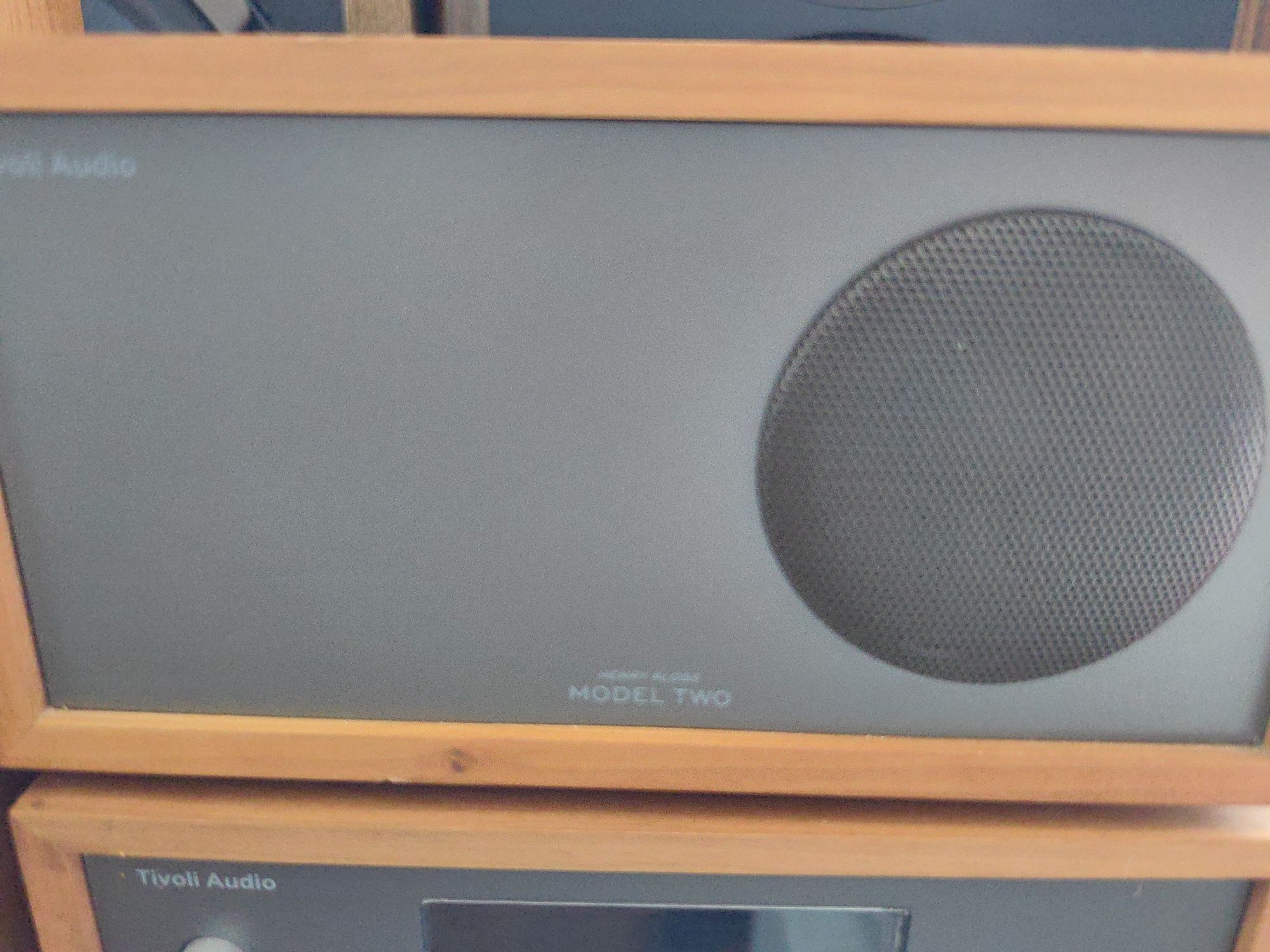 Дизайнерска аудио система Tivoli Audio/Henry Kloss /Model Two