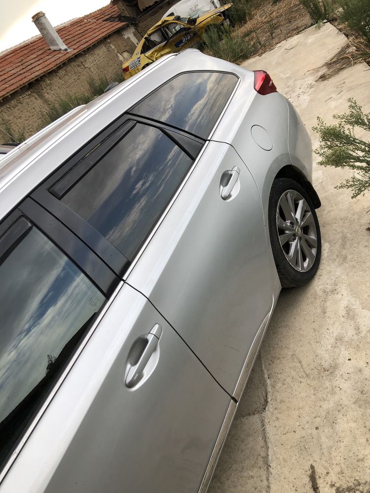 Toyota Auris 1.8 hybrid 2014 на части keyless