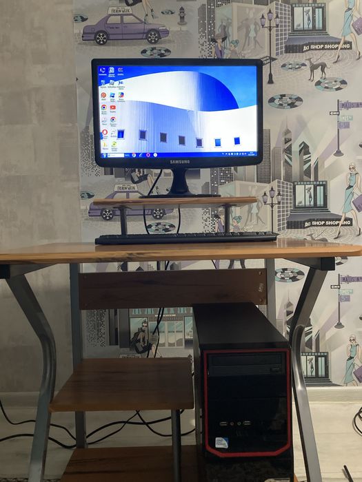 Продам монитор Samsung.2012г.в В исправном состоянии