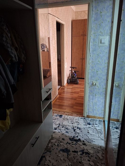 Юнусобод 15кв 2/4/4 Сотилади