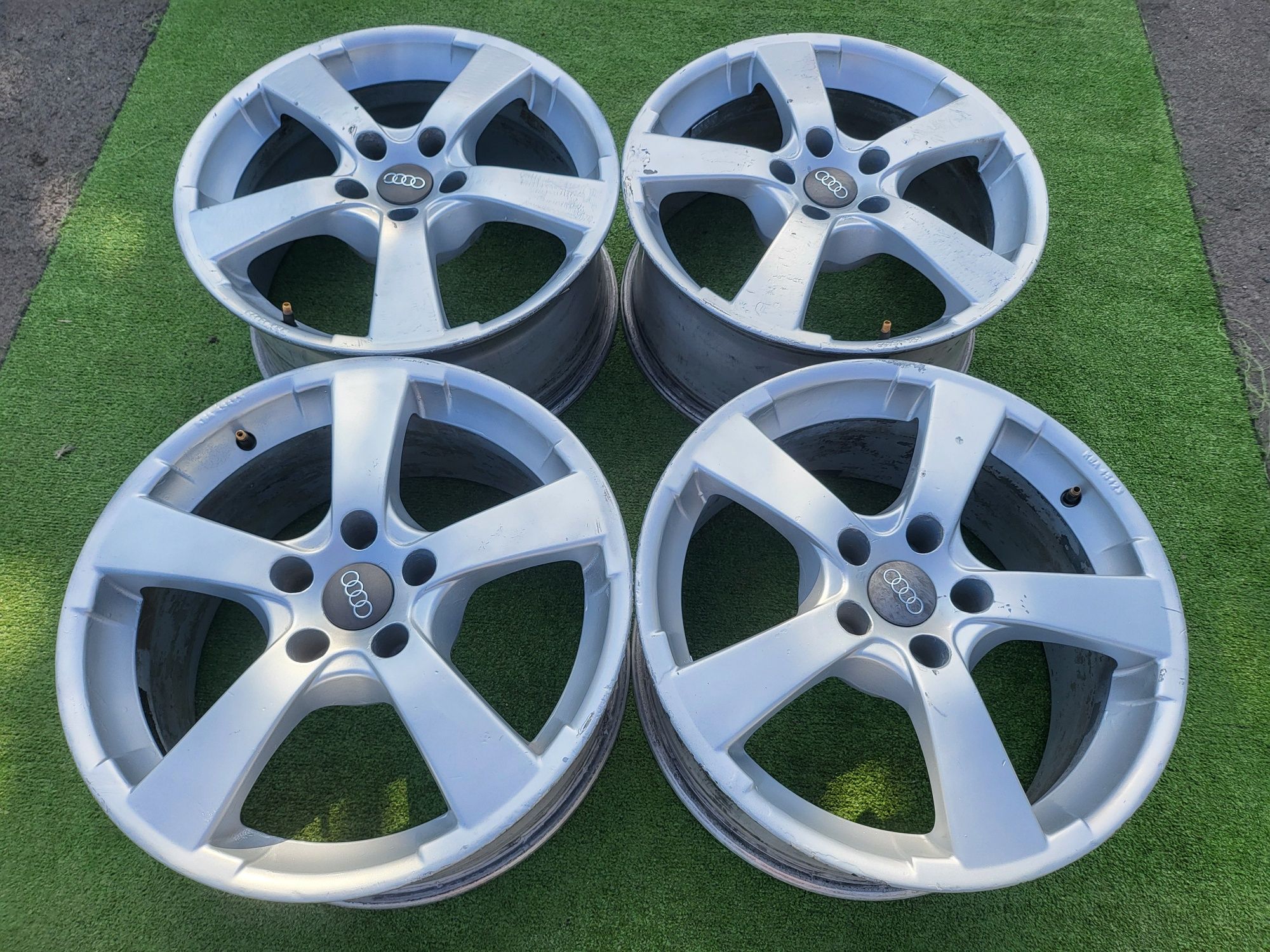 Лети джанти 17 5х112 ,ЕТ35 , 8J , Audi,VW,Seat Skoda