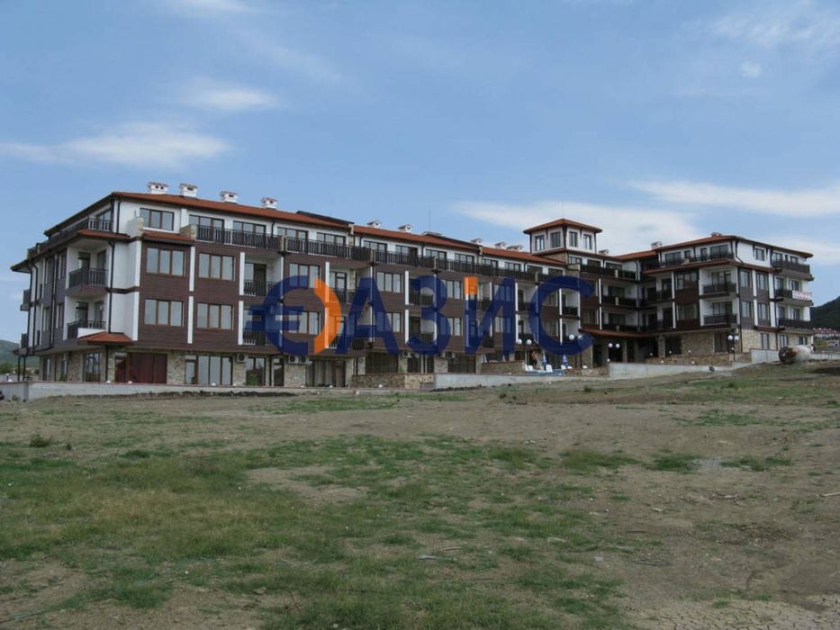 Продава се Тристаен апартамент в с. Кошарица, Област Бургас - 93 кв.м за 1237 €/кв.м - Снимка #11