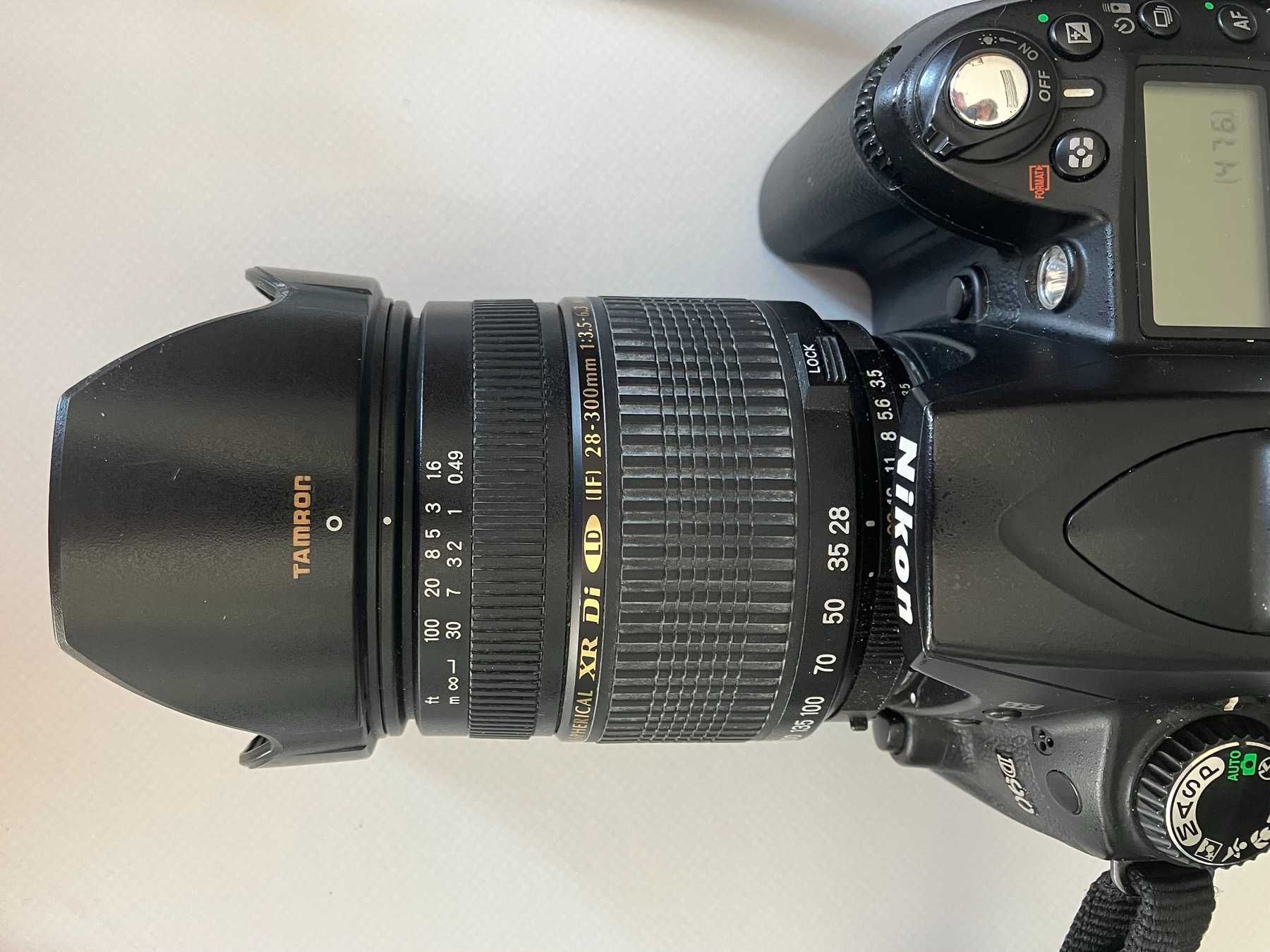Фотоапарат Nikon D90 с обектив Tamron Aspherical 28-300 mm Macro