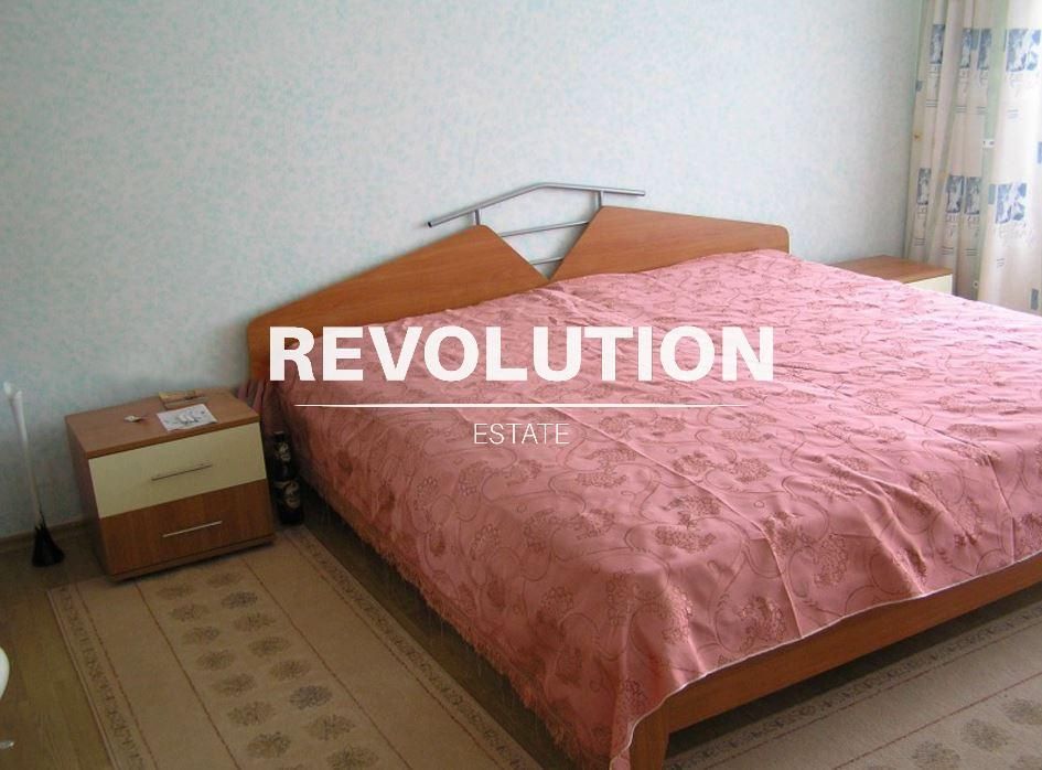 Продава се Тристаен апартамент в Варна, Левски - 83 кв.м за 1808 €/кв.м - Снимка #1