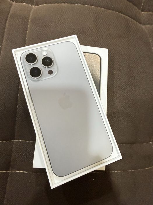 Iphone 15pro max 256gb. Srochna sotiladi