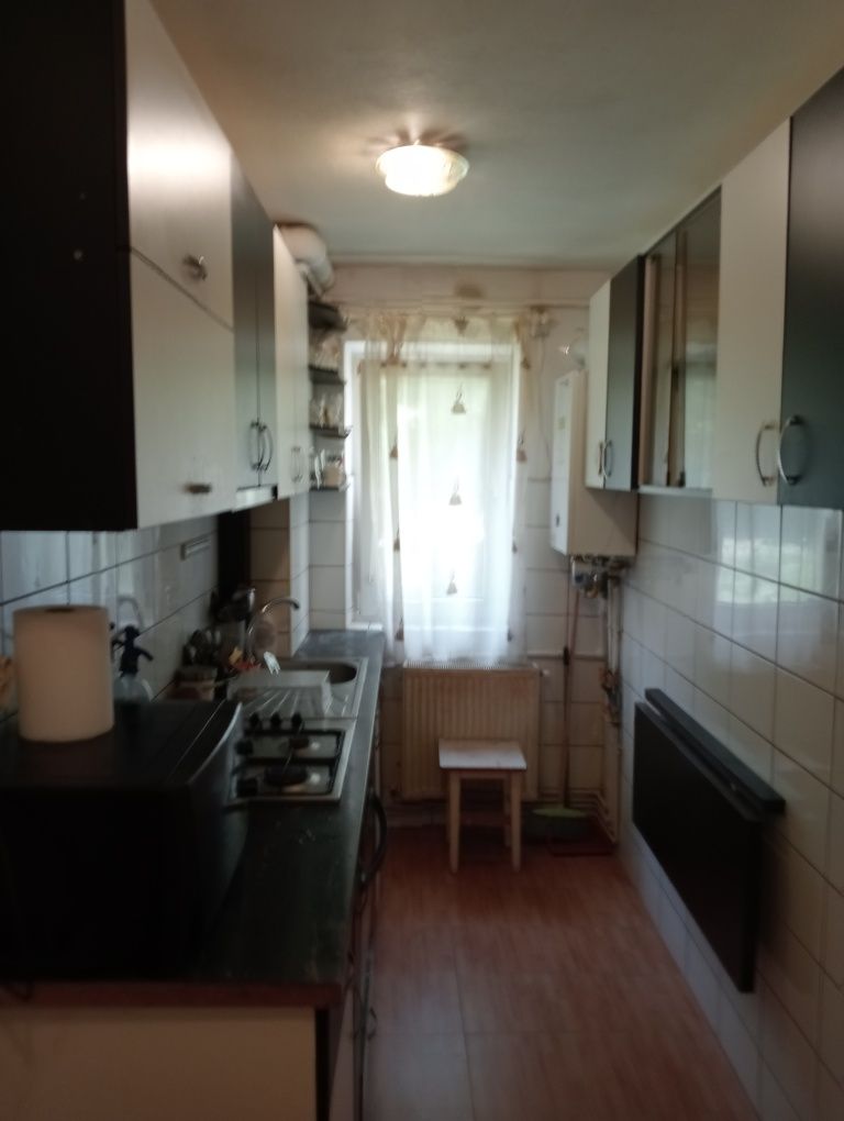 Ofer Apartament in chirie