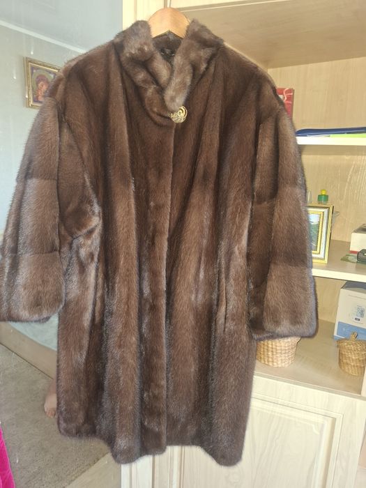 Продам шубу норковую