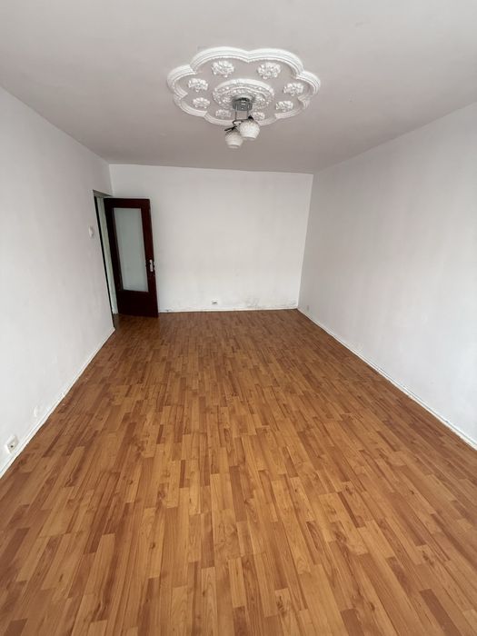 Apartament 2 camere de vanzare