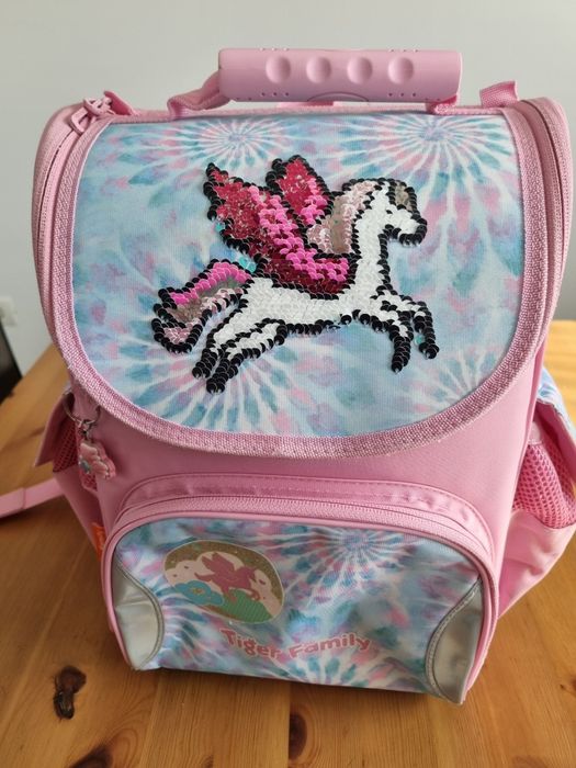 Ghiozdan scoala primara.