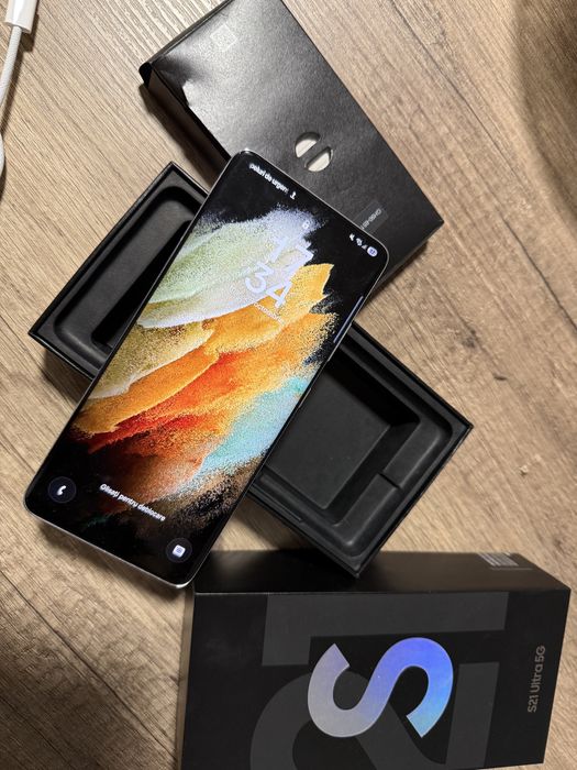 Samsung S 21 ultra stare impecabilă 256 gb spatiu 12 gb ram