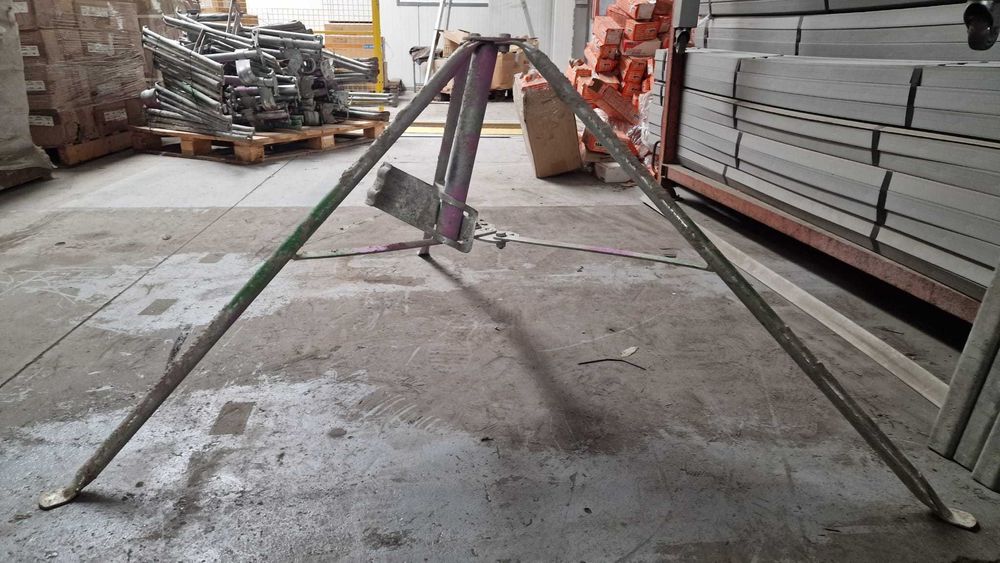 Trepied panou cofraj tip doka