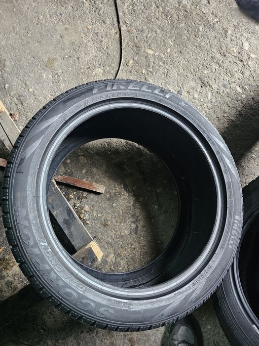 4 anvelope iarna 2x315 35 20 2x275 40 20 Pirelli Runflat 2019